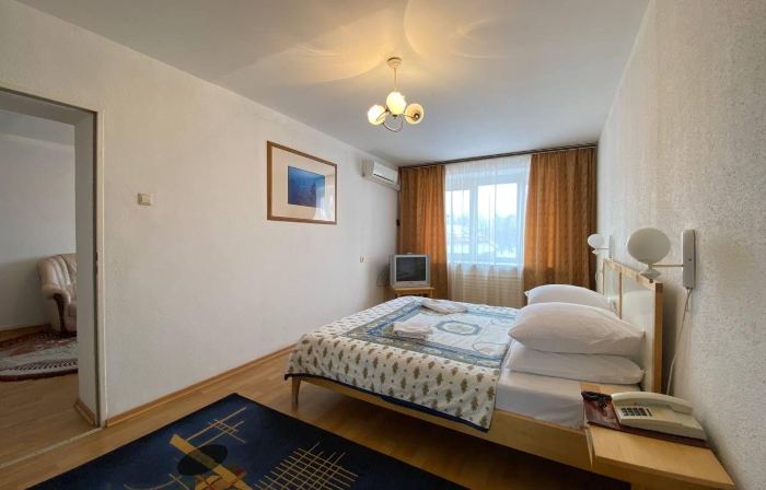Kotorosl Hotel