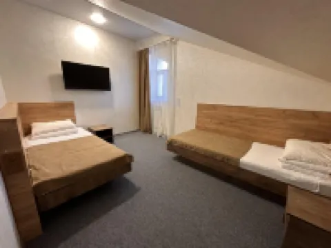 Monest Hotel - Kolam Renang