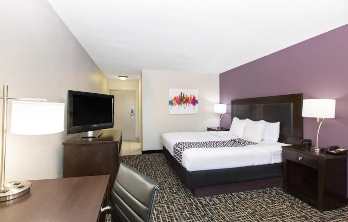 La Quinta Inn & Suites by Wyndham Blue Springs