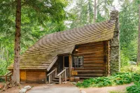 LOGE Camps Alta Crystal Hotels in Pierce County