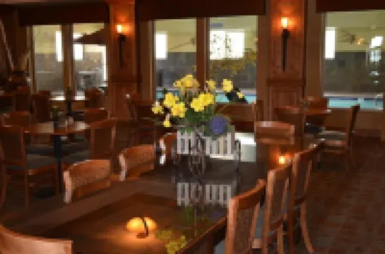 Inn at Cross Keys Station