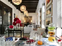 Rachamankha Hotel Отели в г. Чиангмай