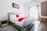 RedDoorz Near Hermes Place Polonia Medan