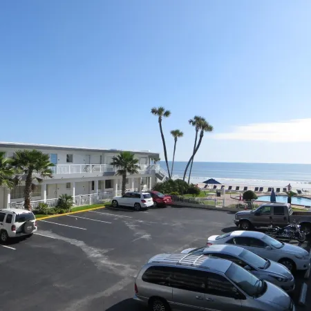 Arya Blu Inn and Suites