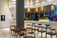 Mayfair Hotel - Quầy Bar