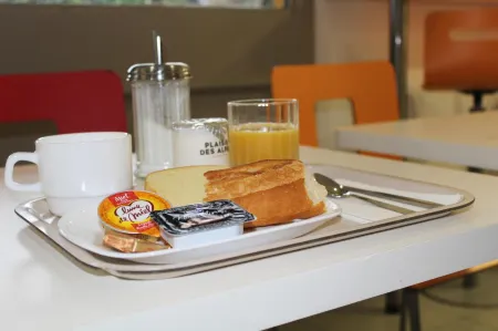 Premiere Classe Plaisir - Gatines Отели в г. Тиверваль-Гриньон