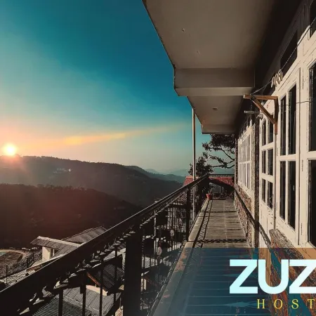 Zu-Zu Hostels