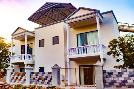 Van Vihar Farm & Resort Отели в г. Gir Somnath