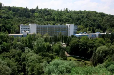 Sanatorij "Rodnik" Hotels near Narzan Valley