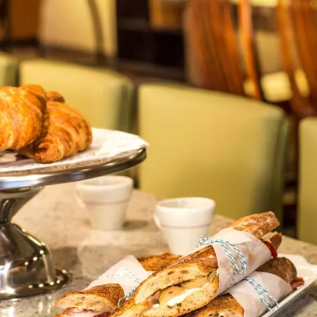 DoubleTree by Hilton Portland - Tigard