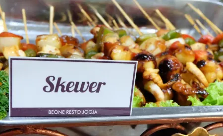 BeOne House Jogja Отели рядом с достопримечательностью «Sari Temple»