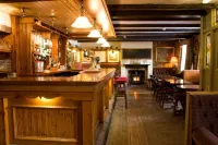 The Tankerville Arms - bar