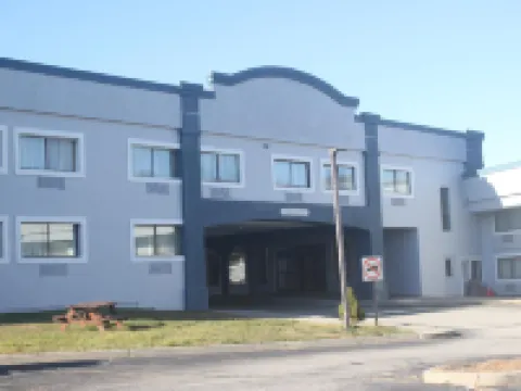 里賈納旅館及套房 新倫敦, 米斯蒂克 新倫敦酒店