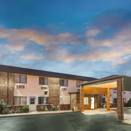 Super 8 by Wyndham Bourbonnais/Kankakee Area