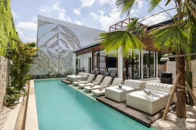 알렉스 빌라스 컴플렉스 N2  호텔