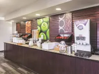 La Quinta Inn by Wyndham Tucson East - breakfast