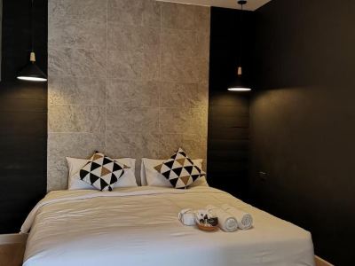 The Entaneer Poshtel