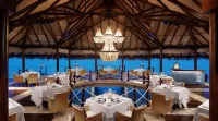Taj Exotica Resort & Spa, Maldives Hotel a Emboodhoo