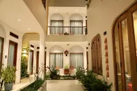 Memoir Café & Homestay