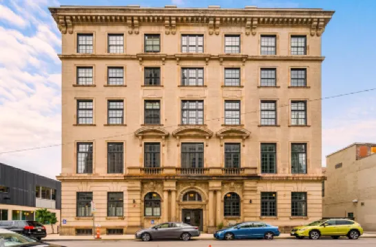 The Maverick by Kasa Hotels near Carnegie Mellon University