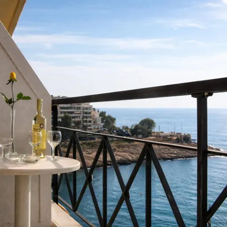 Queens Leriotis Hotel