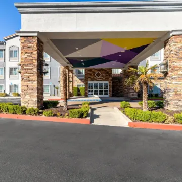 Spark by Hilton Redlands