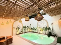 Sakha Villa Jogja With Privatepool Hotels in Mlati