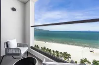 Radisson RED Danang - Romantic