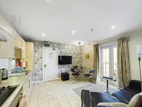 Sandbanks Suite - balcony