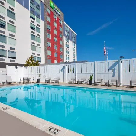 Holiday Inn Express RICHMOND - MIDTOWN by IHG