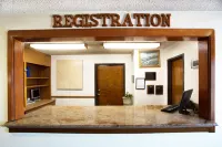 Travelodge by Wyndham Sunset-Huntington Beach Ocean Front Hotels in Sunset Beach