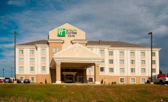 Holiday Inn Express & Suites Morrilton
