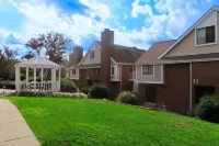 Tysons Corner Suites, A Baymont by Wyndham Các khách sạn ở Tysons