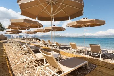Private Beach Wyndham Loutraki Poseidon Resort Photo