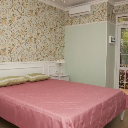 Khosta Garden Hotel (Хоста Гарден)