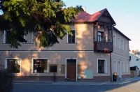 Hotel U Kvapilů Hotels in Turnov