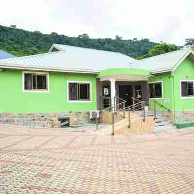 3A's Guest House Hotel Exterior