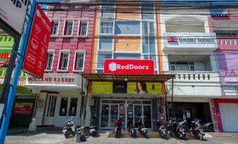 RedDoorz Syariah @ Kelud Sampangan Semarang
