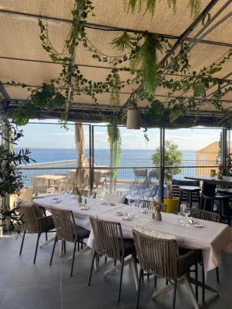 Hôtel des Gouverneurs Отели рядом с достопримечательностью «Scala santa»