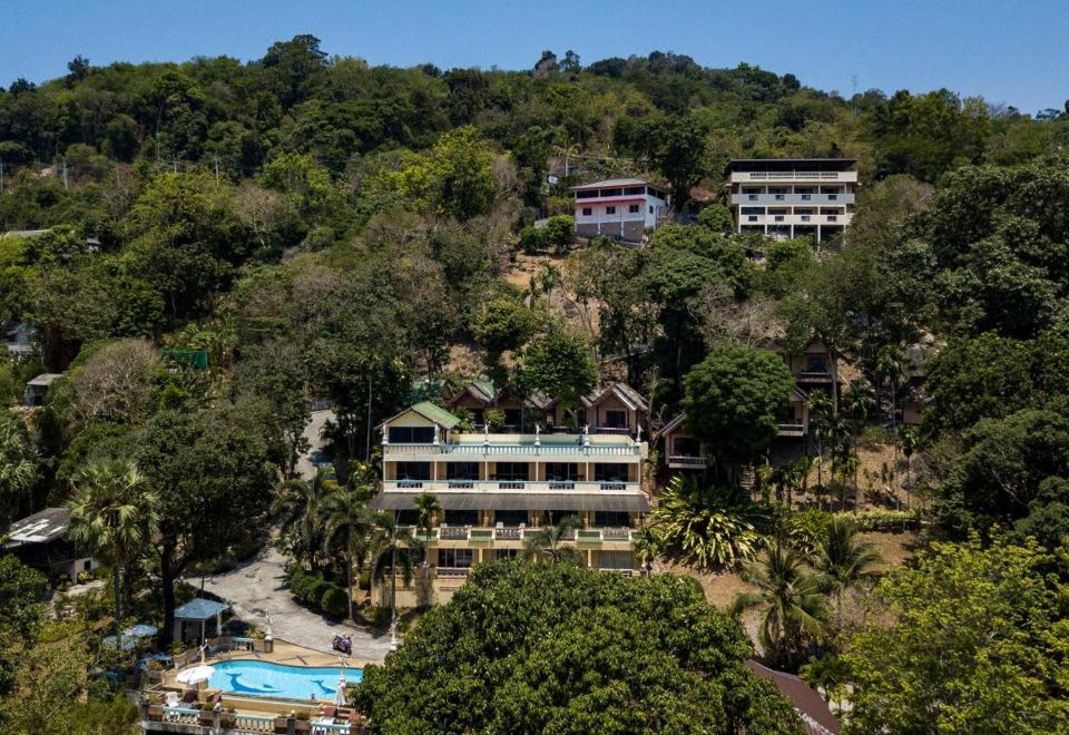 hotel overview picture