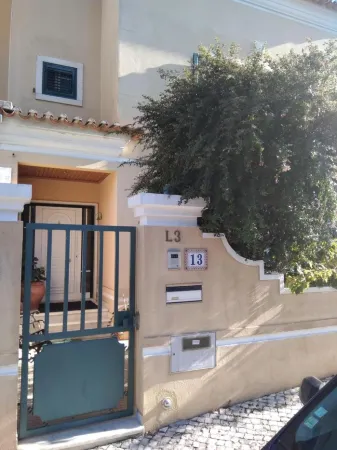 Global Guest Albarraque Отели в г. Tapada de Vale de Lobos