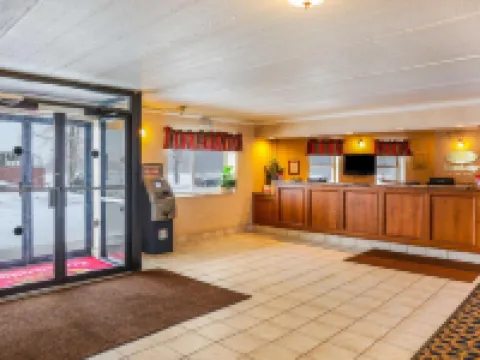 Econo Lodge Darien Lakes Hotels in Genesee County