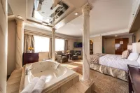 Monte Carlo Inn & Suites Downtown Markham - 3-Star