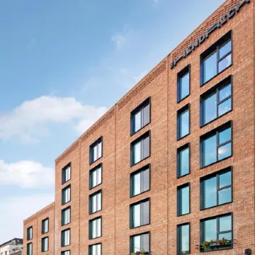 The Hendrick Smithfield Отели рядом с достопримечательностью «Железнодорожный вокзал Хьюстон»
