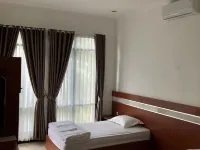 Safira Guesthouse Syariah Hotel di Sulingan