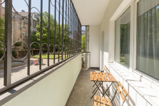 Premium Crown Suites Отели рядом с достопримечательностью «Храм Святого Саввы»