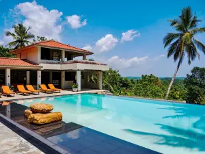 ทาบูลา ราซา รีสอร์ท แอนด์ สปา