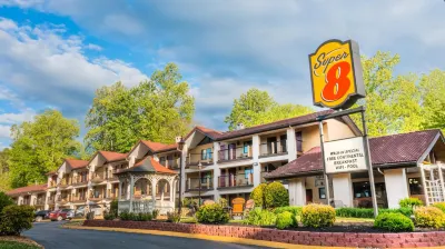 Super 8 by Wyndham Downtown Gatlinburg at Convention Center Hotels in Gatlinburg