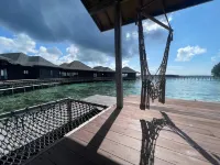 Grand Mega Diving Resort - Tengah Island - Beach