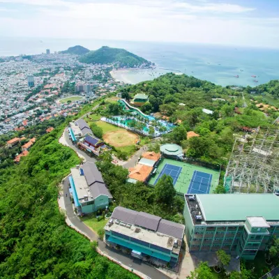 HỒ MÂY Park Vũng Tàu Khách Sạn - Resort โรงแรมใกล้สถานีรถกระเช้าลอยฟ้านุยลอน